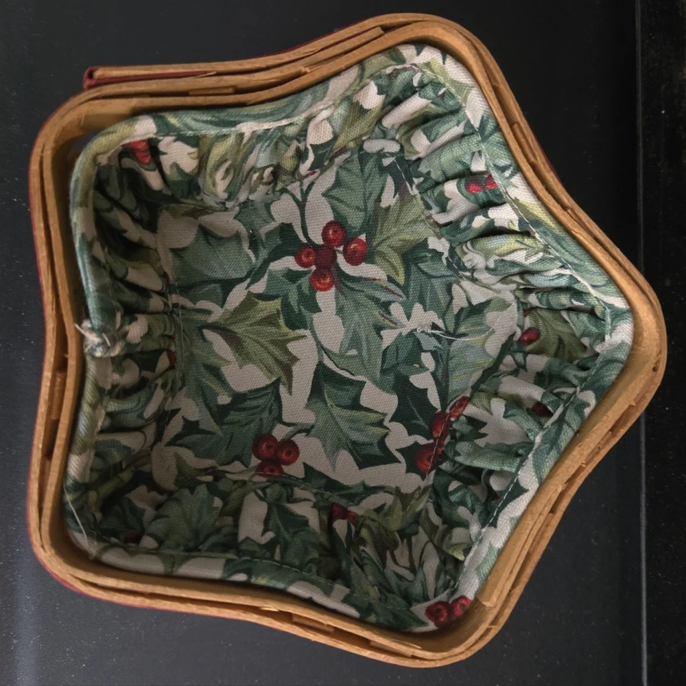Longaberger 2001 Tree Trimming Red Star Basket Fabric Liner TieOns Box Christmas